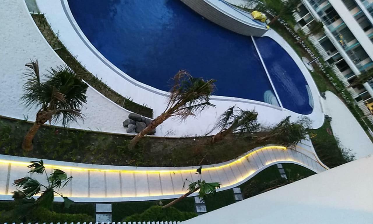 Azure C6 Balcony Wifi Near Mall Airport Multipl Units مانيلا المظهر الخارجي الصورة